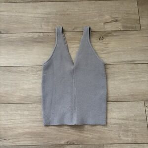 Women's Abercrombie & Fitch‎ Ribbed Crop Sweater Tank V Neck Gray Size Med